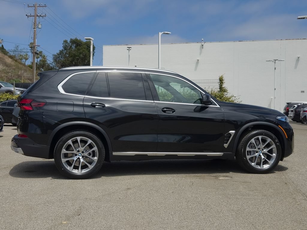 New 2026 Black Sapphire Metallic BMW xDrive40i image 3