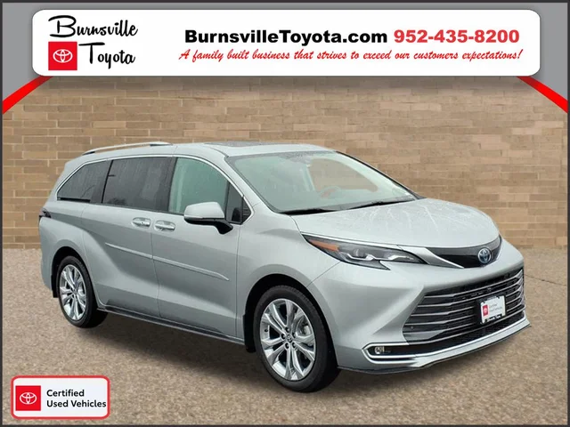 2024 Toyota Sienna Platinum