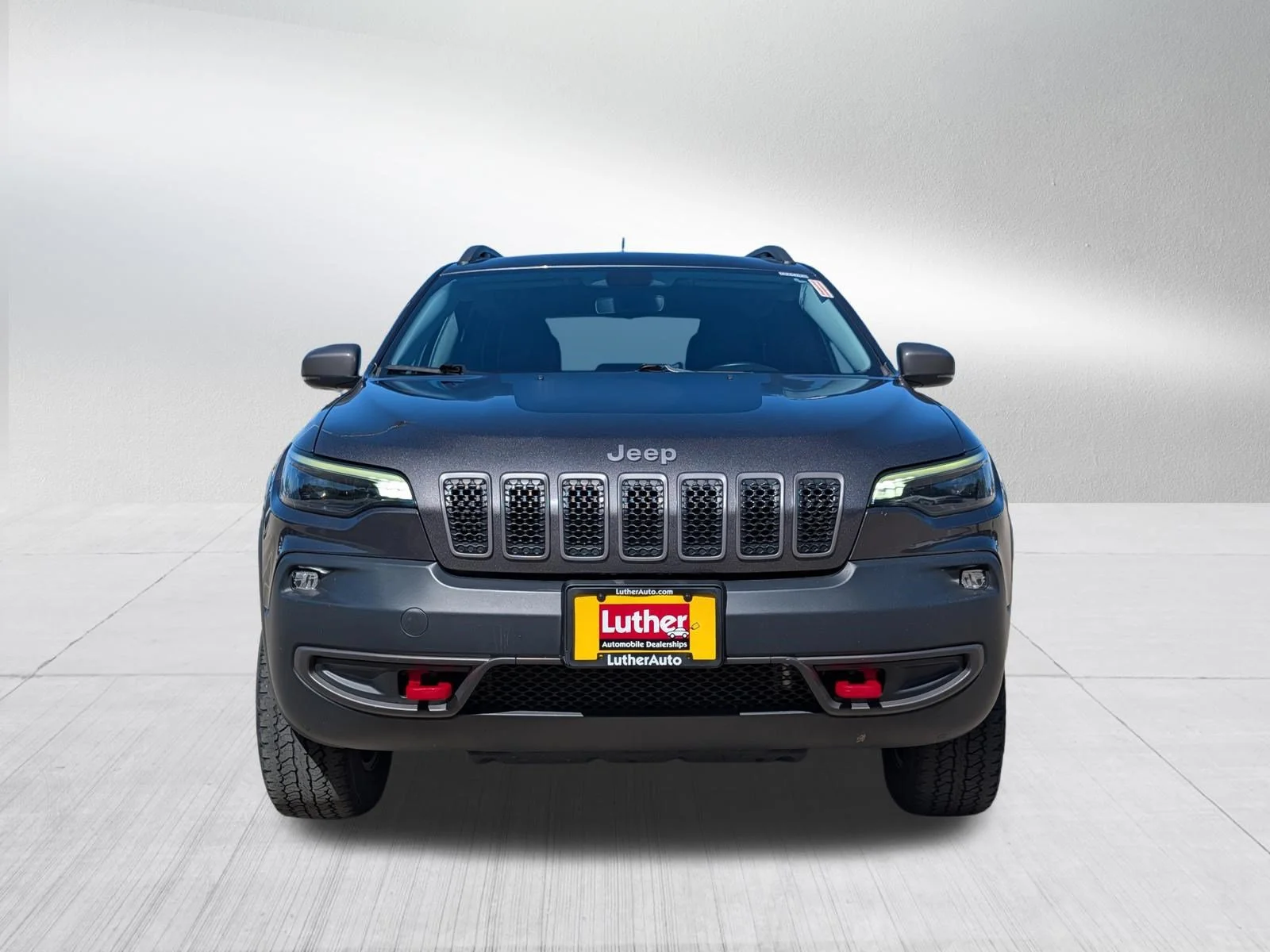 Used 2020 Granite Crystal Metallic Clearcoat Jeep Trailhawk image 2