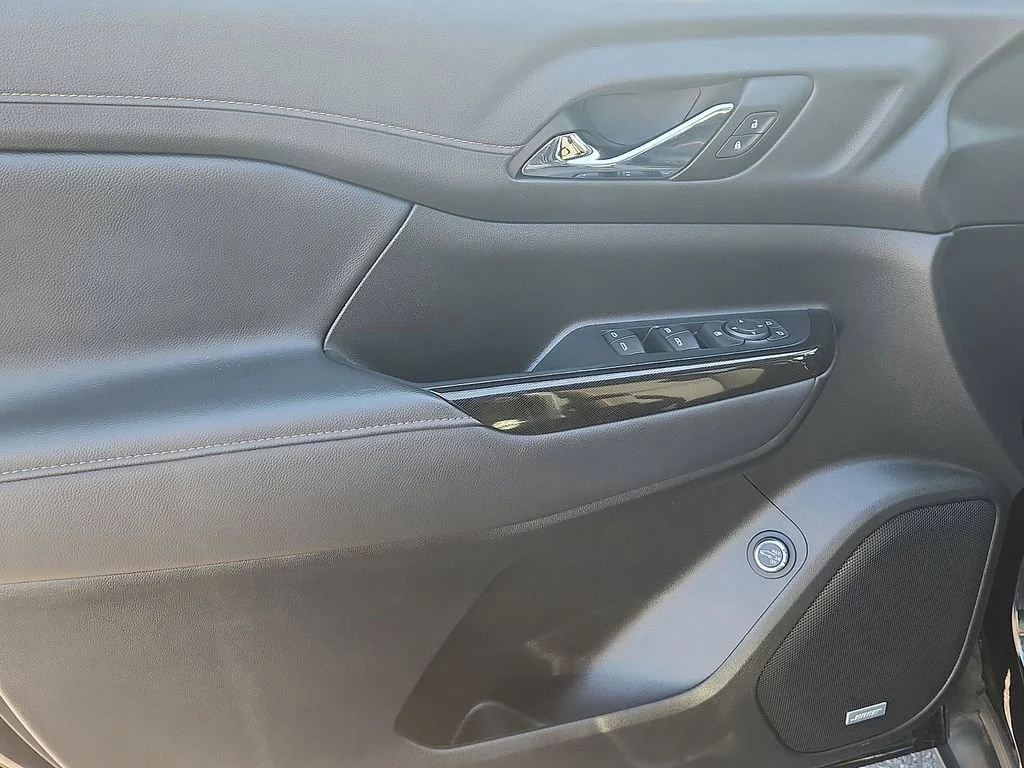 2023 GMC Acadia AT4 - Photo 13