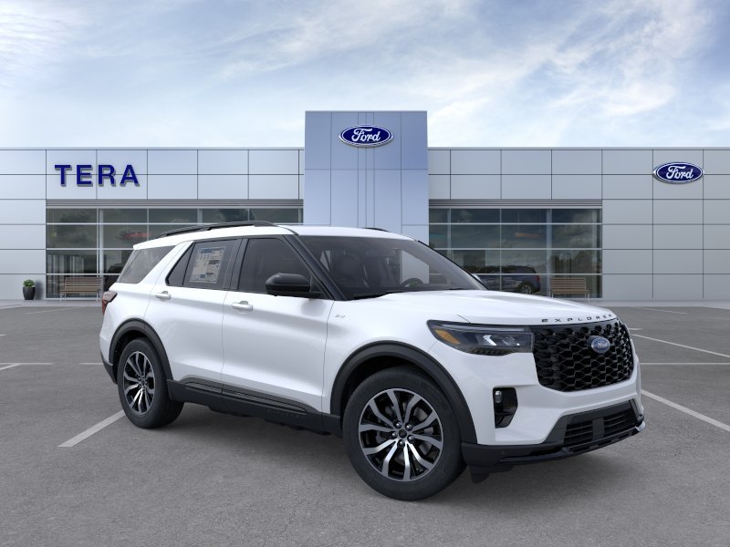 New 2026 Star White Metallic Tri-Coat Ford ST-Line image 30