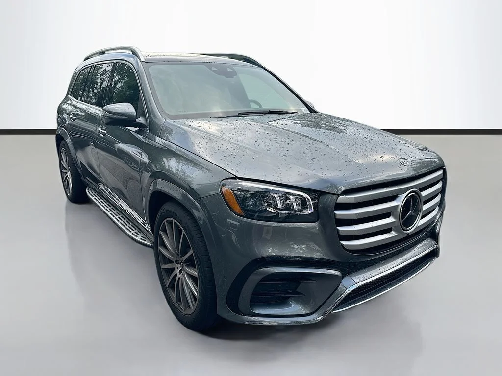 Used 2026  Mercedes-Benz GLS 580 image 3
