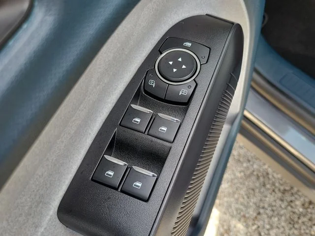 New 2026 Carbonized Gray Metallic Ford XLT image 17