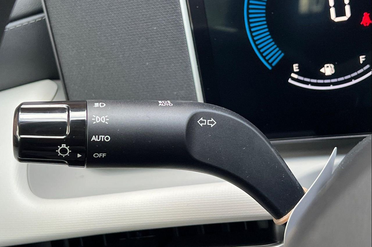 New 2026 Green Hyundai SE AWD image 31