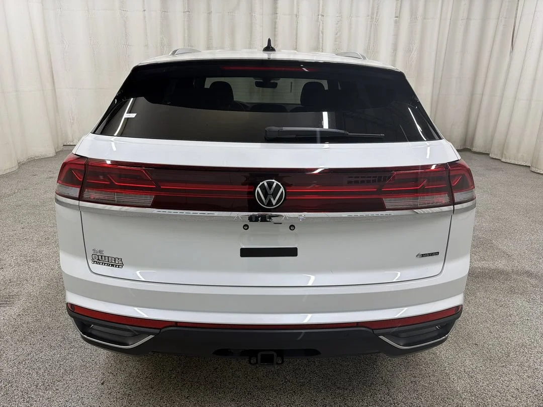New 2026 Opal White Pearl Volkswagen 2.0T SE w/Technology image 7