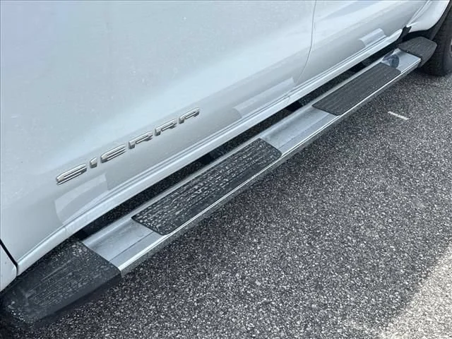 2026 GMC Sierra 1500 SLT - Photo 19