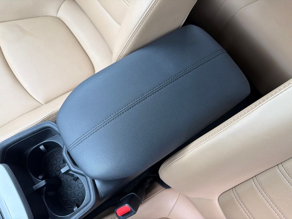 Used 2023 Midnight Black Metallic Toyota XLE Premium image 27