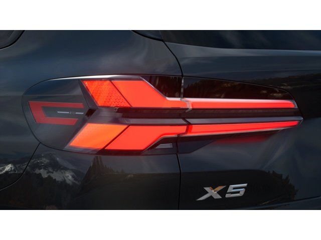 New 2026 Dravit Grey Metallic BMW xDrive40i image 8