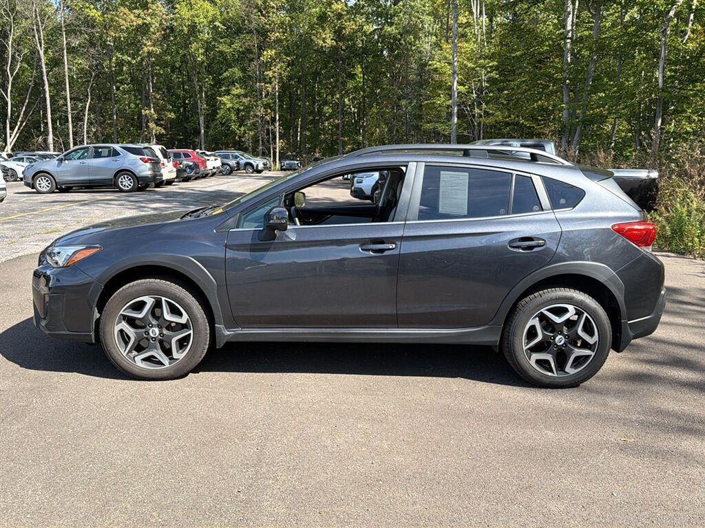 Used 2018 Dark Gray Metallic Subaru Limited image 11