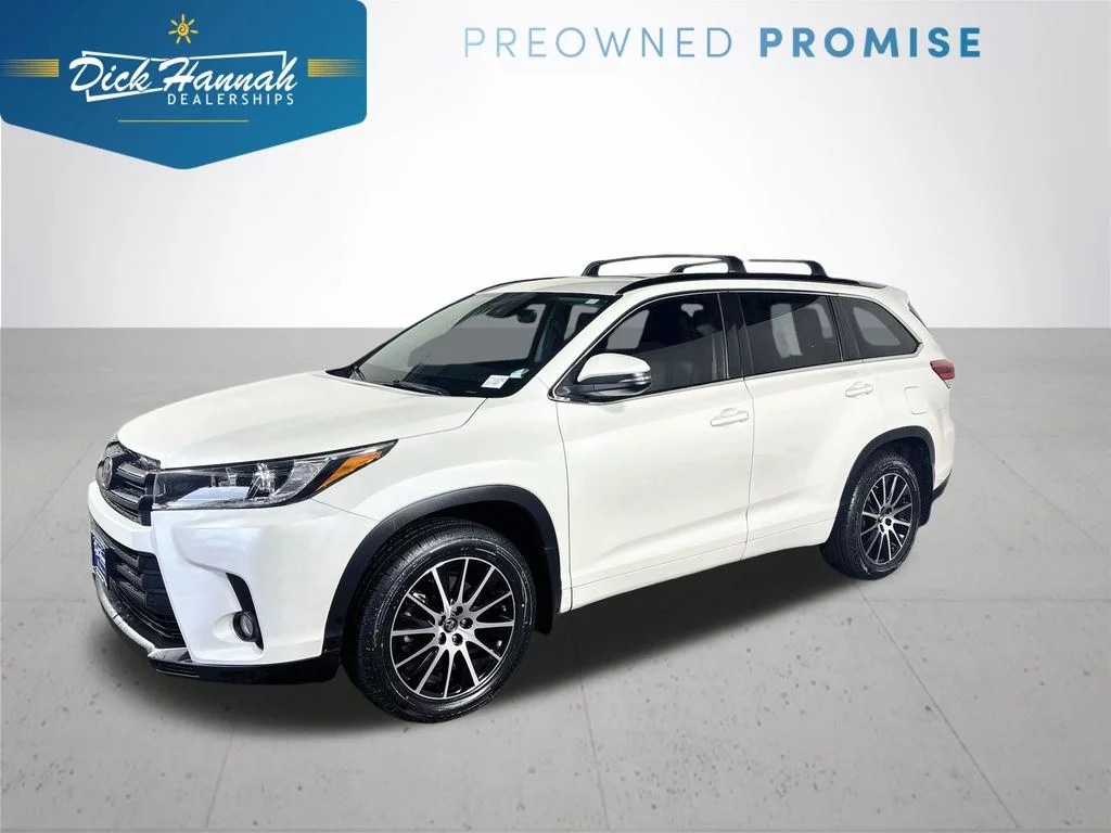 Used 2017 White Toyota SE image 1