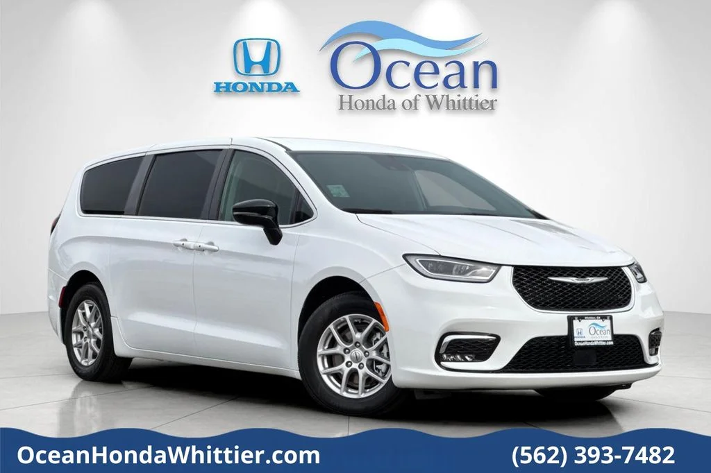 2024 Chrysler Pacifica