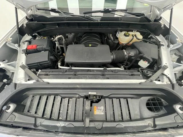 Certified Used 2024 White GMC  image 17