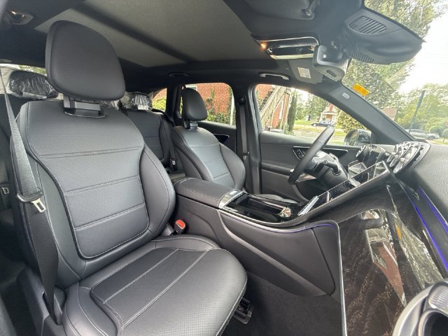 New 2027 Black Mercedes-Benz GLC 300 image 42