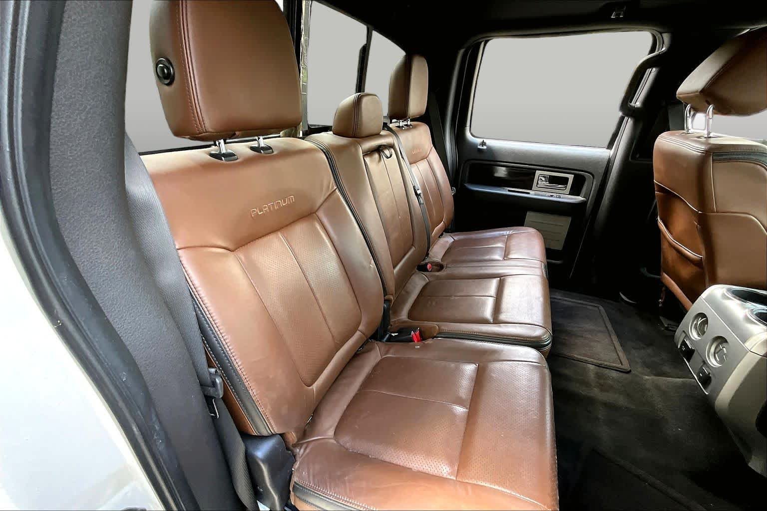 Used 2014 White Platinum Metallic Tri-Coat Ford Platinum image 19