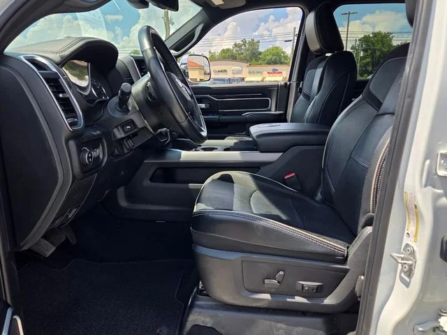 Used 2022 White Ram Laramie image 5