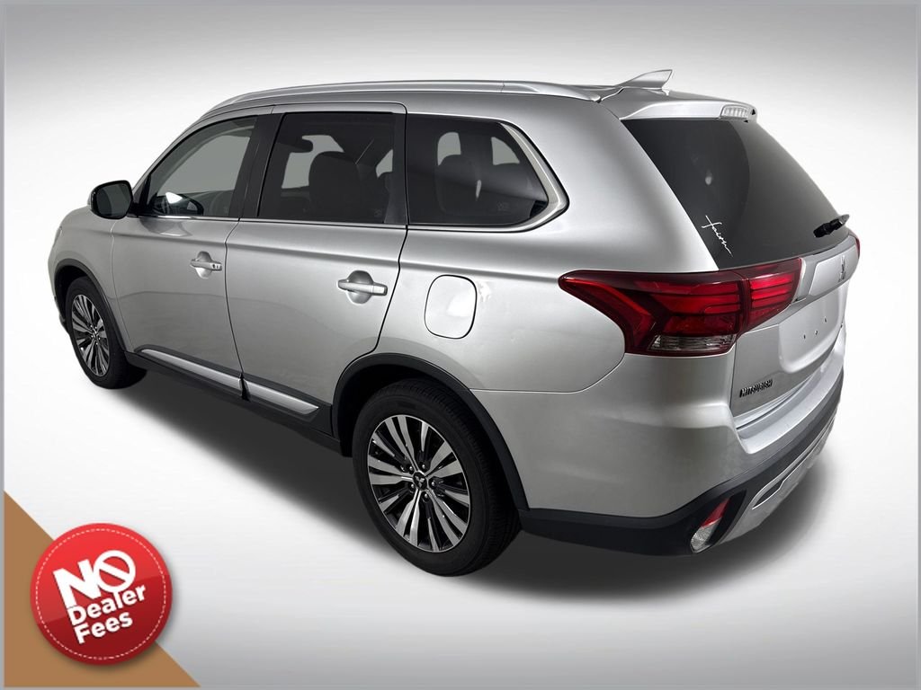 Used 2019 Gray Mitsubishi SEL image 5