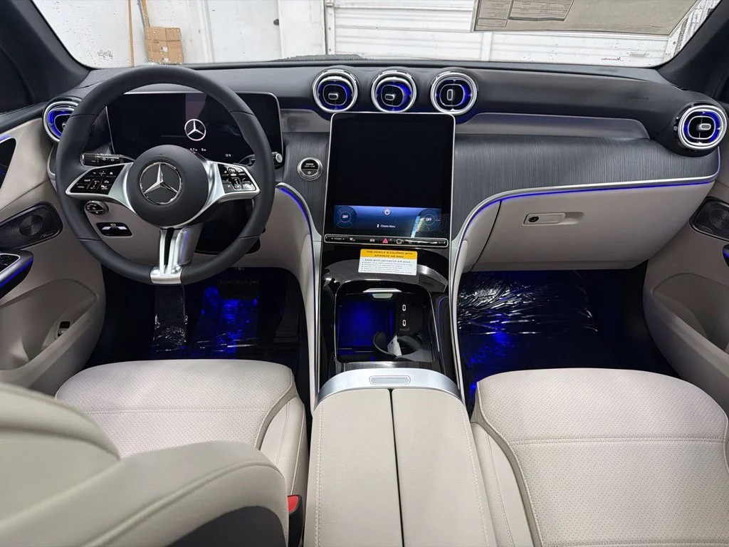 New 2027 Gray Mercedes-Benz GLC 300 image 23