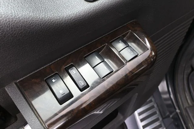 2014 Ford F-250 Super Duty Platinum - Photo 21