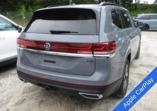 Used 2025 Pure Gray Volkswagen 2.0T SE w/Technology image 4