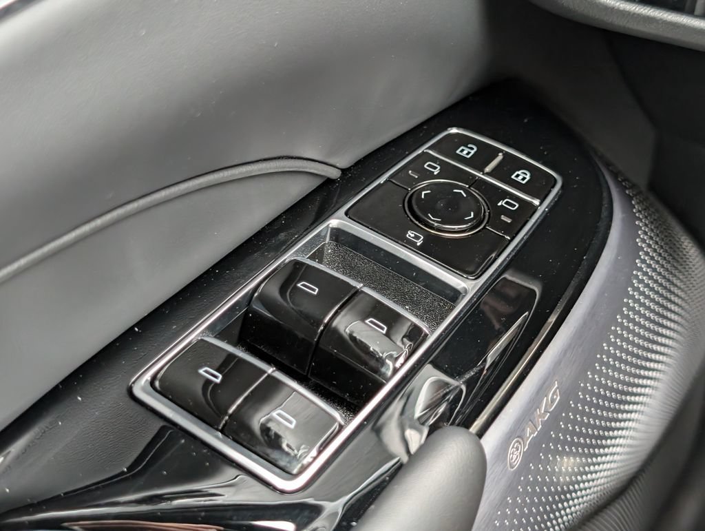 New 2027 Vibrant White Tricoat Cadillac Signature Sport image 30