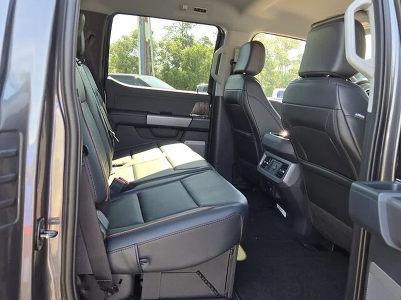 New 2026 Carbonized Gray Metallic Ford F-450® LARIAT® image 12