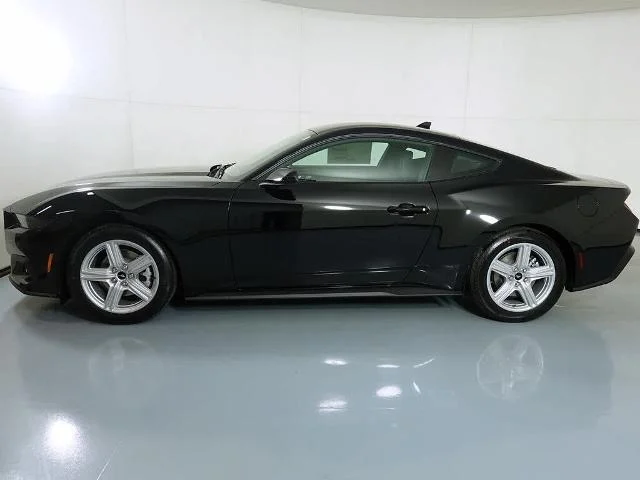 2026 Ford Mustang EcoBoost Fastback - Photo 34