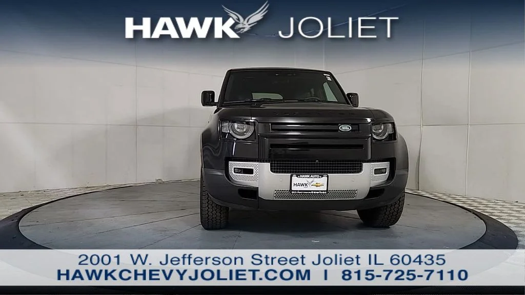 Used 2025 Black Land Rover S image 3