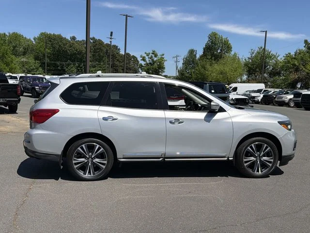 Used 2018 Silver Nissan Platinum image 14