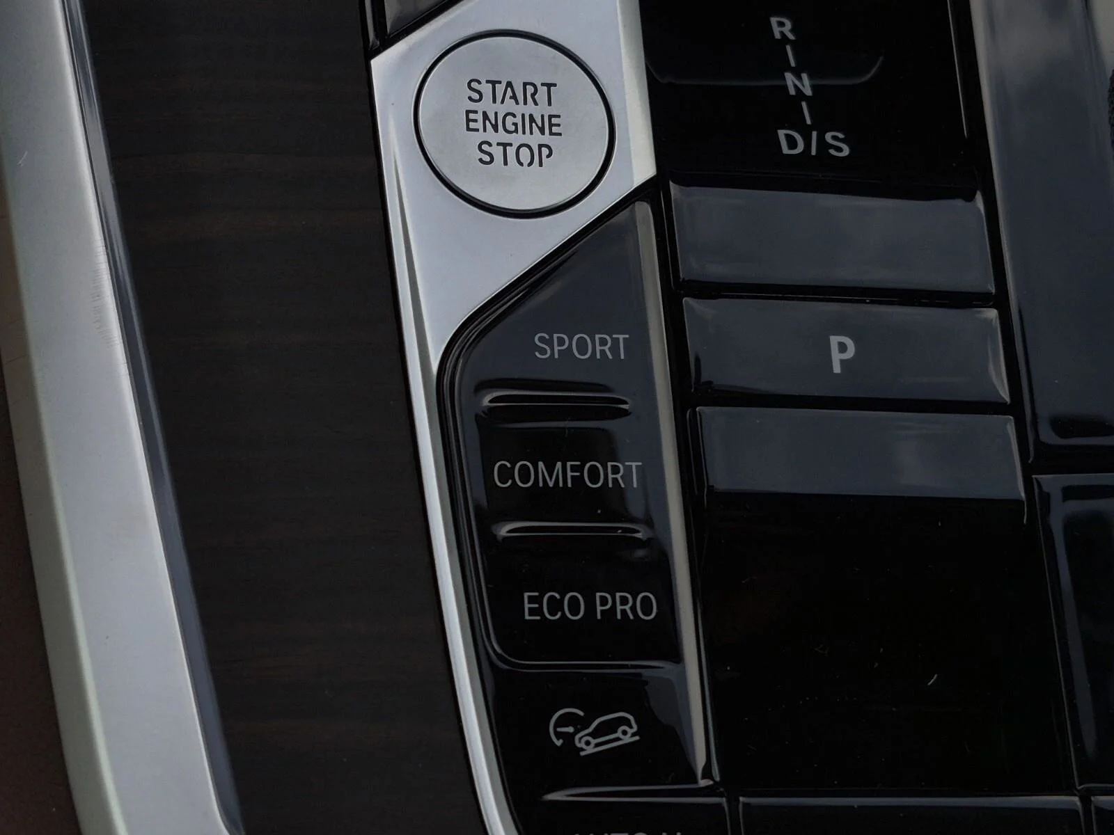 New 2026 Brooklyn Grey Metallic BMW xDrive40i image 32