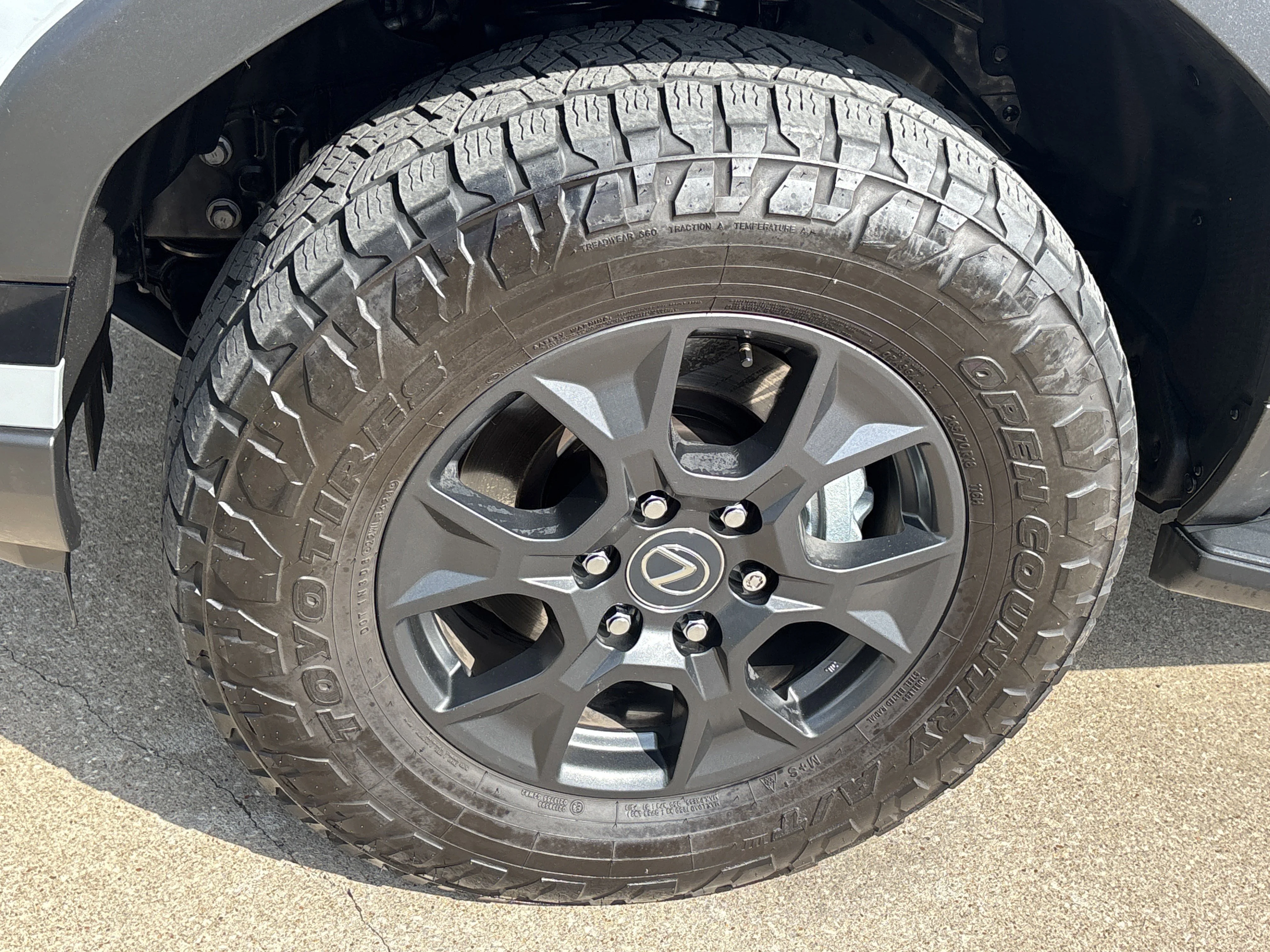 Used 2024 Incognito Lexus GX 550 Overtrail+ 4WD image 13