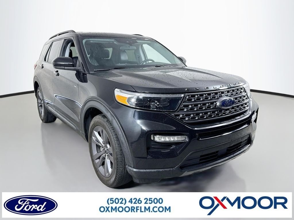 Used 2023 Agate Black Metallic Ford XLT image 1