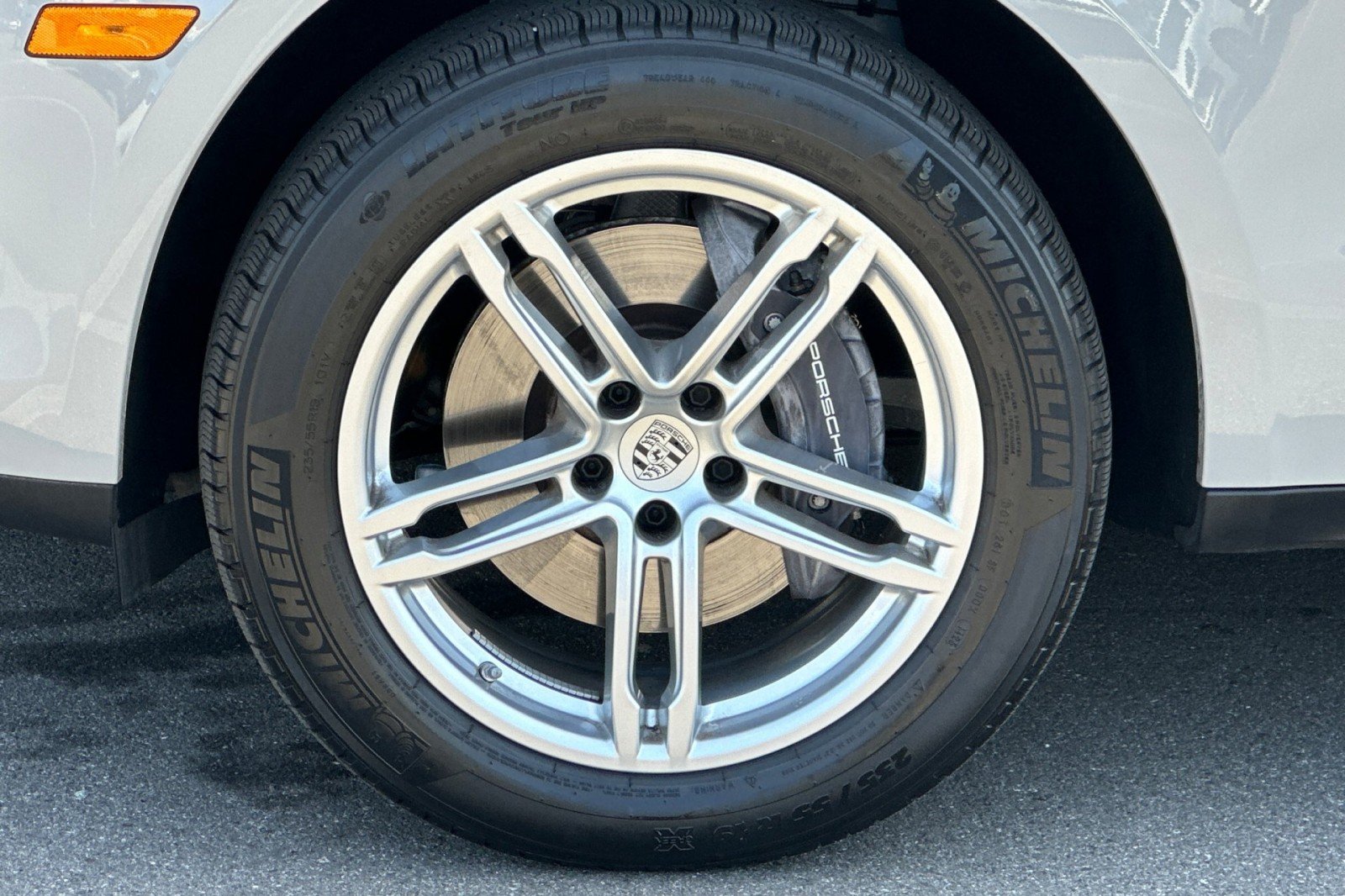Used 2026 Chalk Porsche AWD image 27