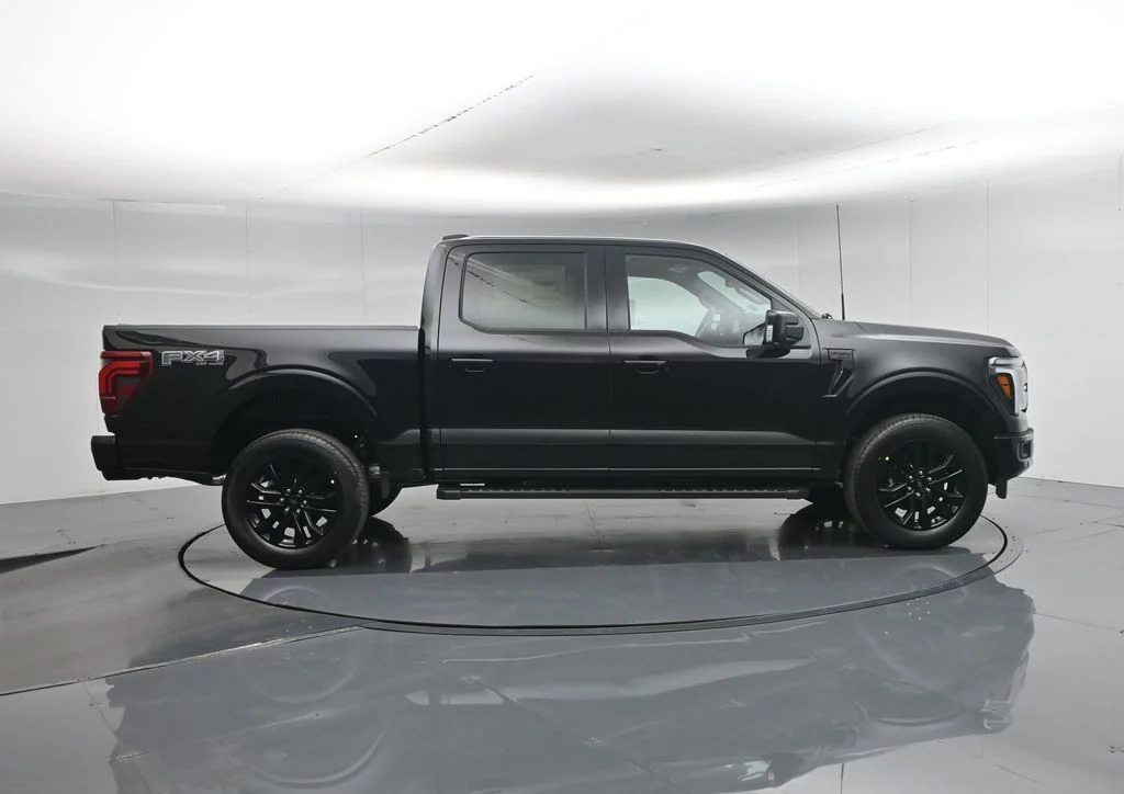 New 2026 Agate Black Metallic Ford Lariat image 28
