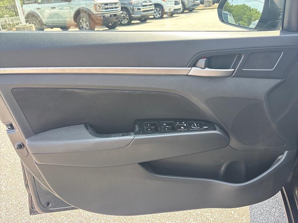 2020 Hyundai Elantra SEL - Photo 21