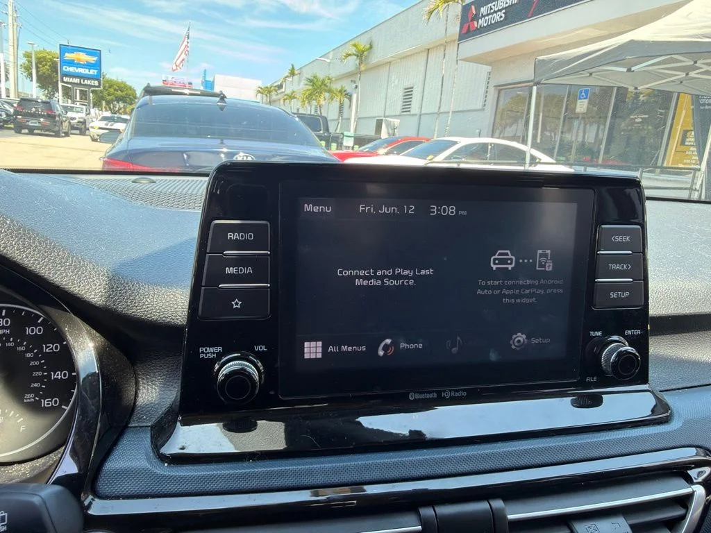 Used 2023 Clear White/Black Roof Kia S image 4