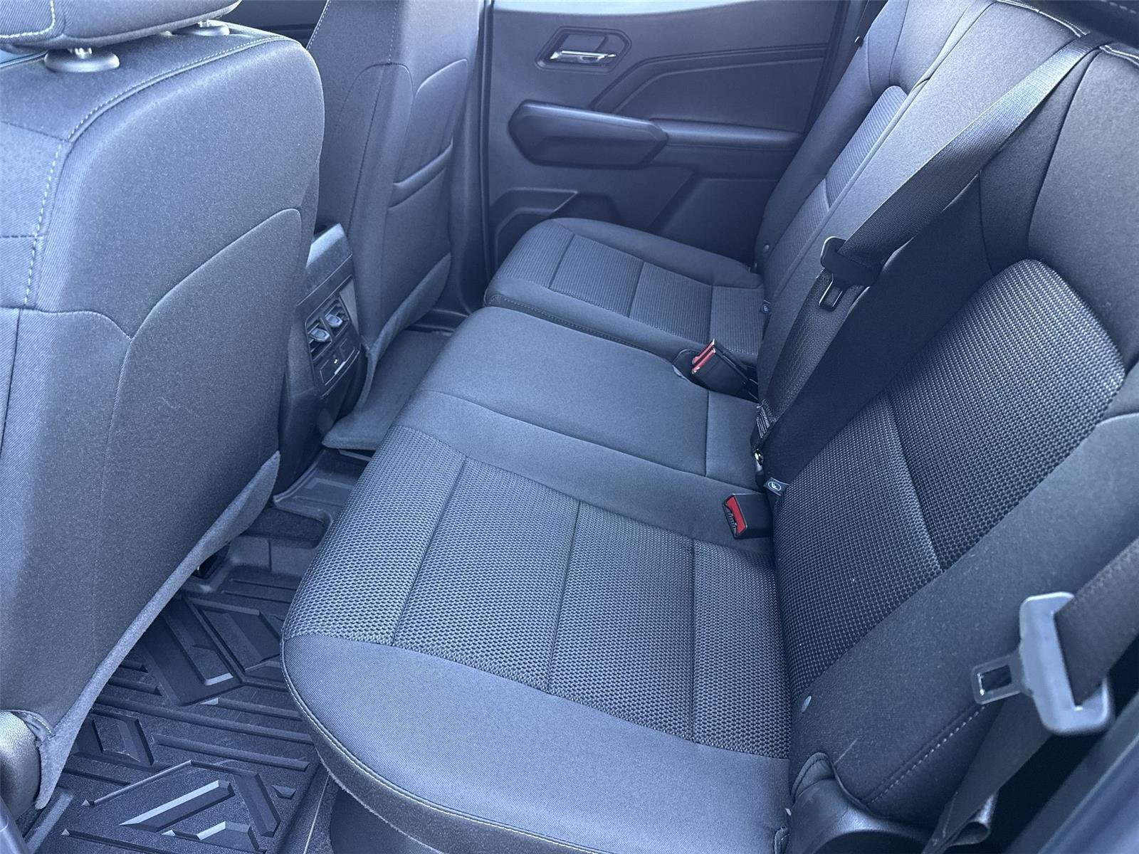 2026 Chevrolet Colorado LT - Photo 30