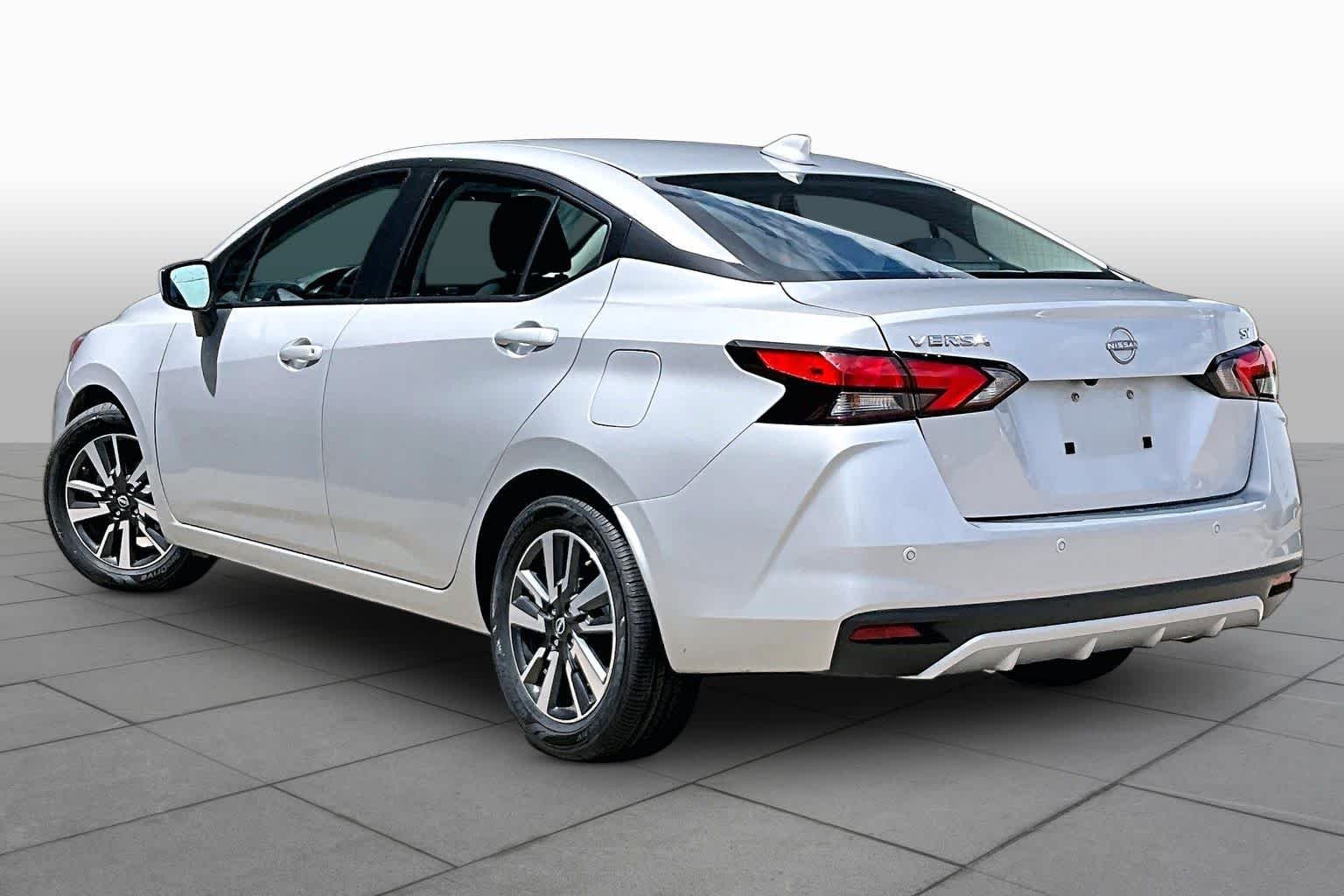 Certified Used 2024 Brilliant Silver Metallic Nissan SV image 12