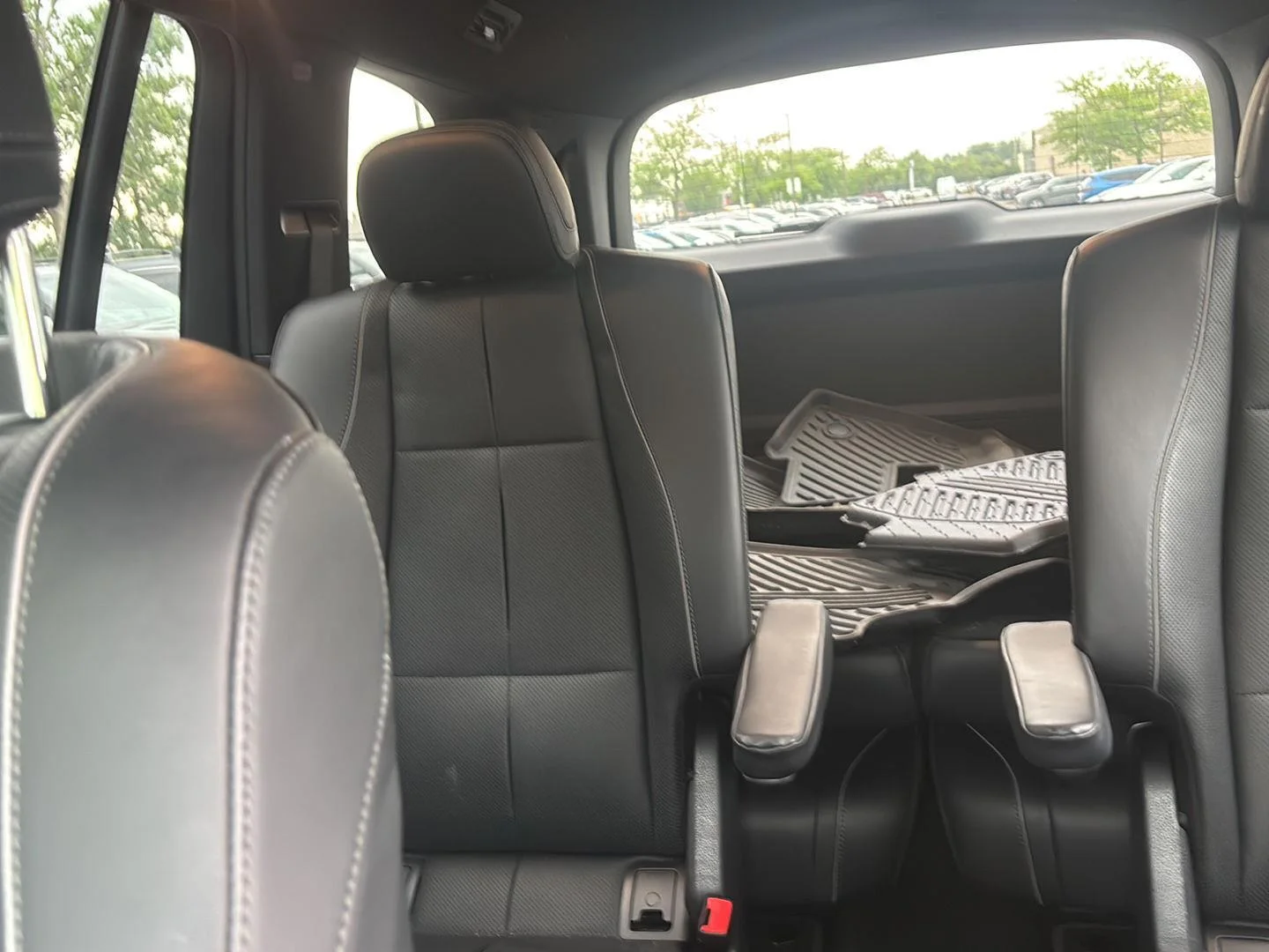 Used 2023 Obsidian Black Metallic Mercedes-Benz GLS 450 image 17