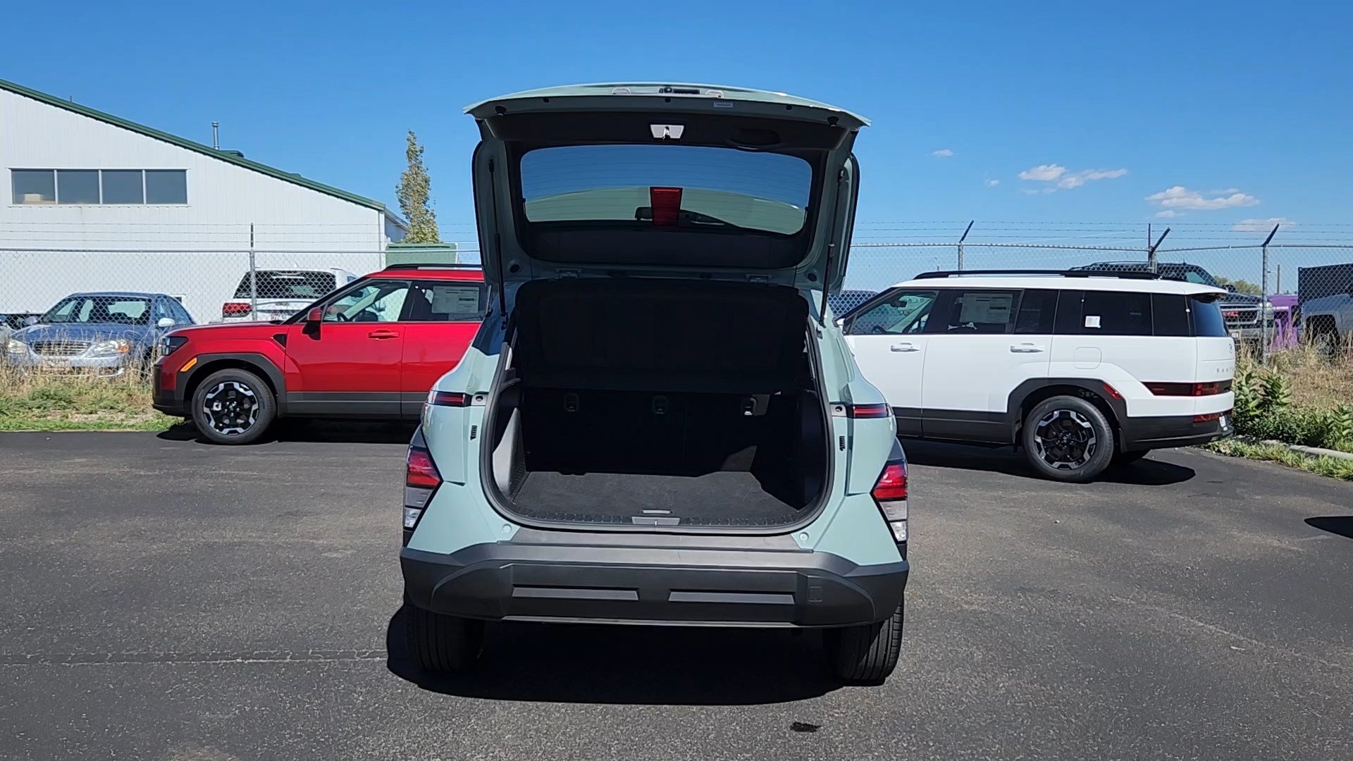 2025 Hyundai Kona SEL - Photo 17