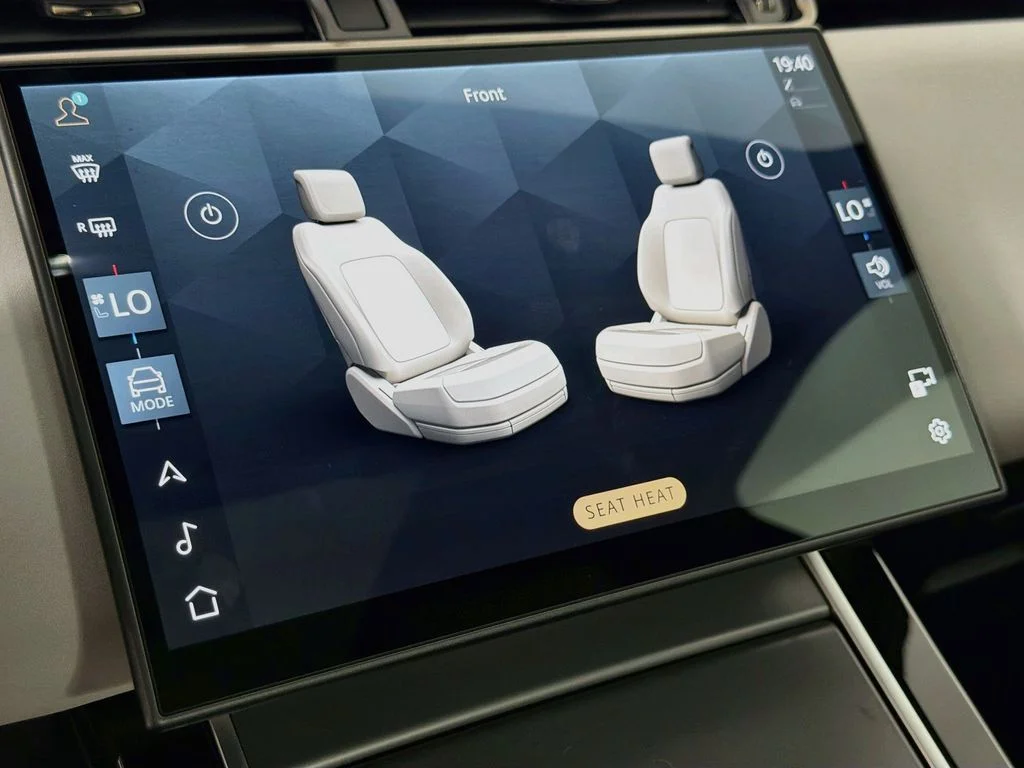 New 2026 Arroios Grey Land Rover S image 21