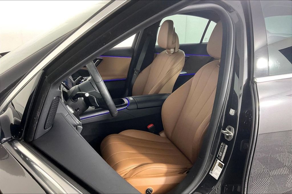 2025 Mercedes-Benz E-Class E350 - Photo 17
