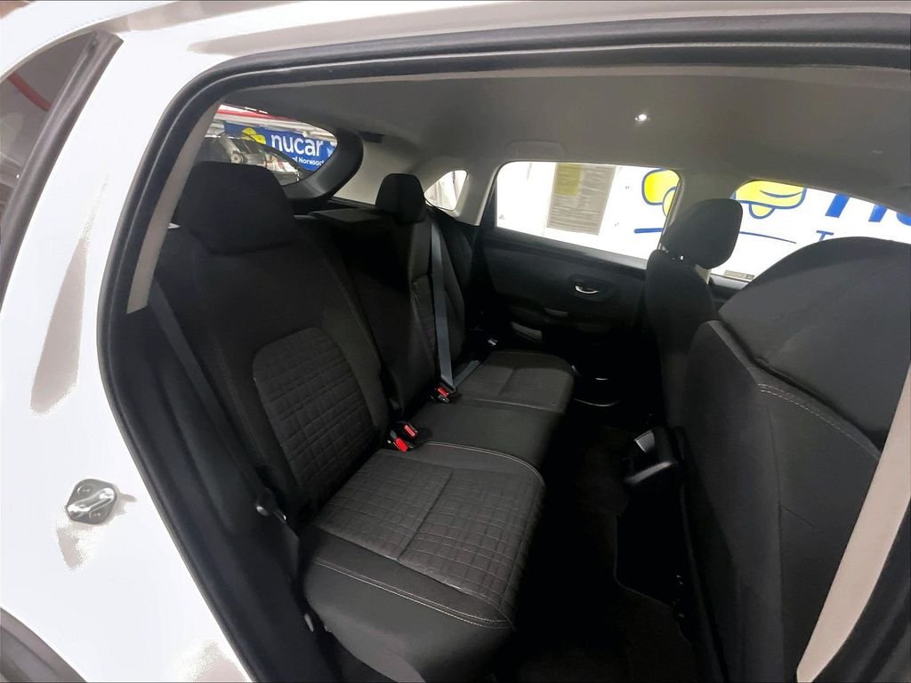 Used 2023 Platinum White Pearl Honda LX image 16