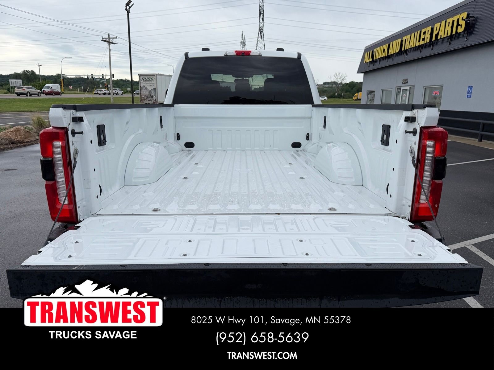 Used 2023  Ford XLT image 17
