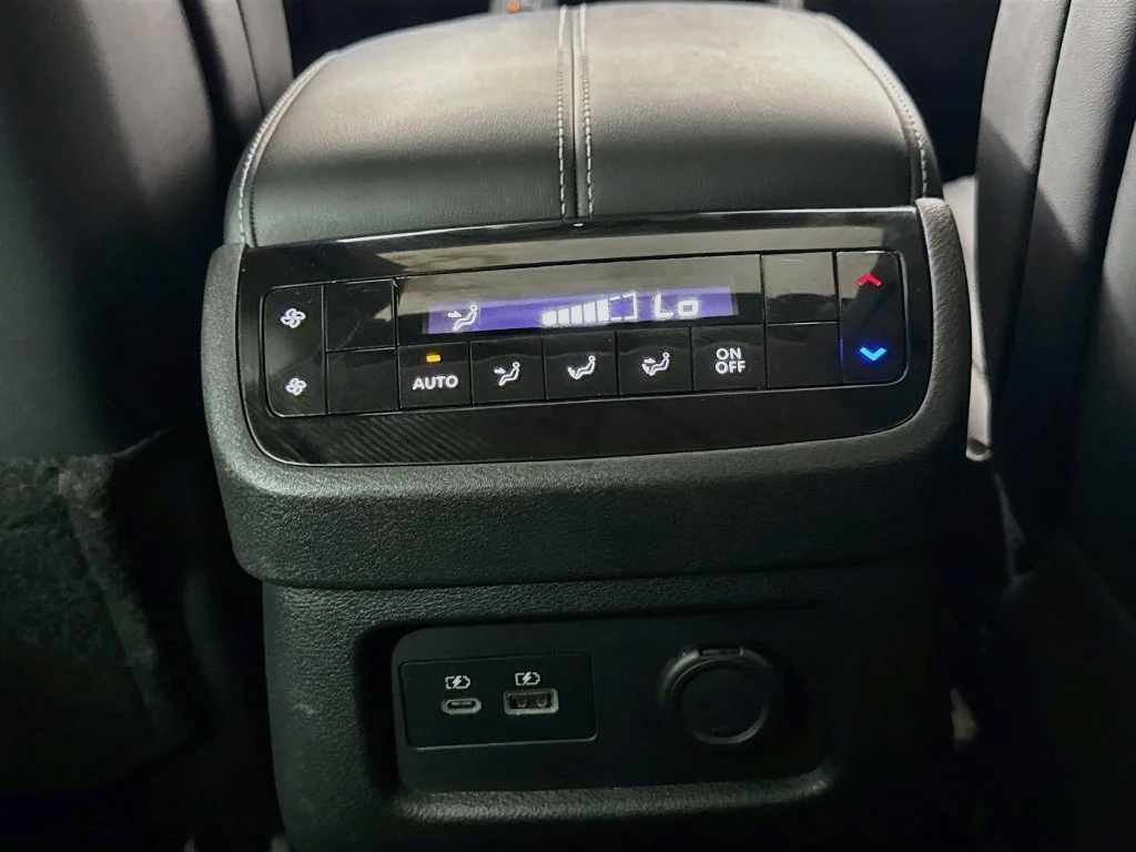 Certified Used 2024 Gray INFINITI LUXE image 34