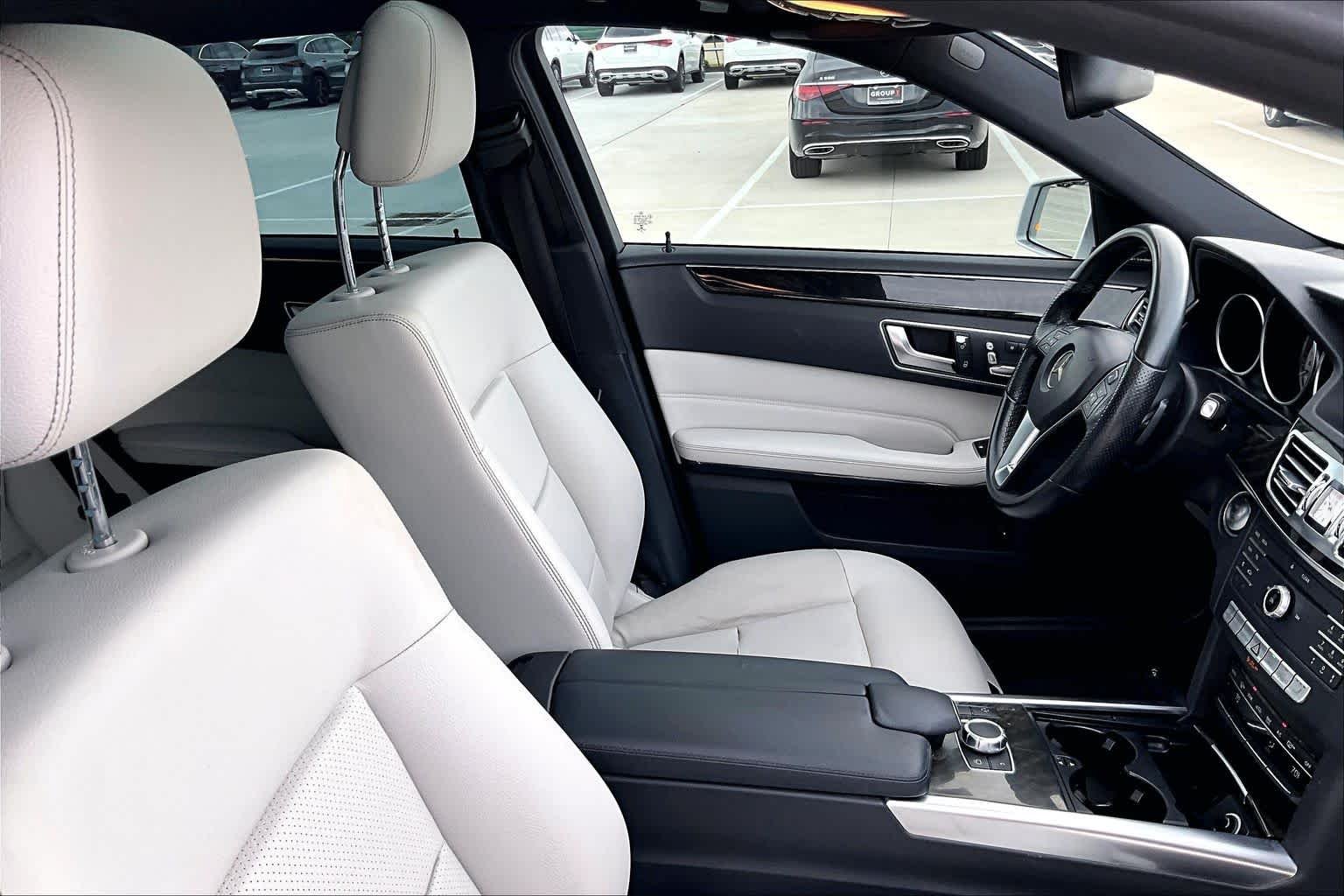 Used 2016 Iridium Silver Metallic Mercedes-Benz E 350 Sport image 9