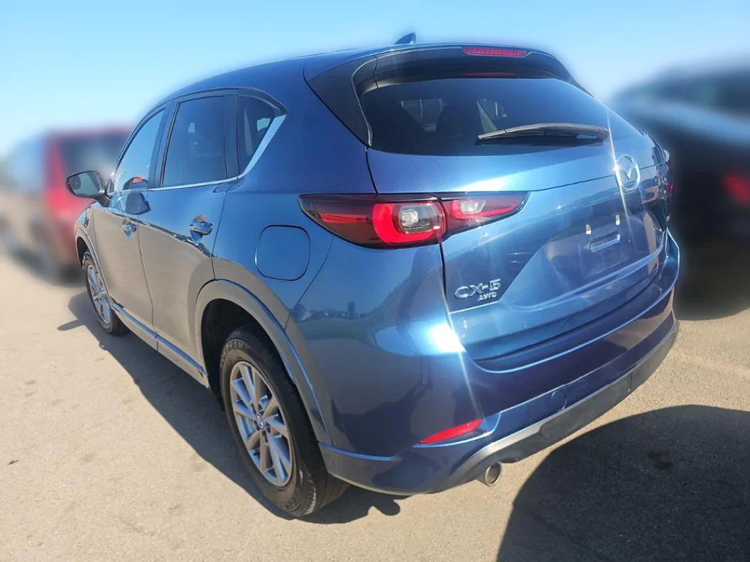 Used 2024 Blue Mazda 2.5 S Select Package AWD image 9
