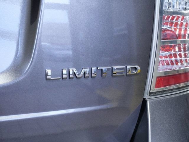 Used 2009 Gray Ford Limited image 7