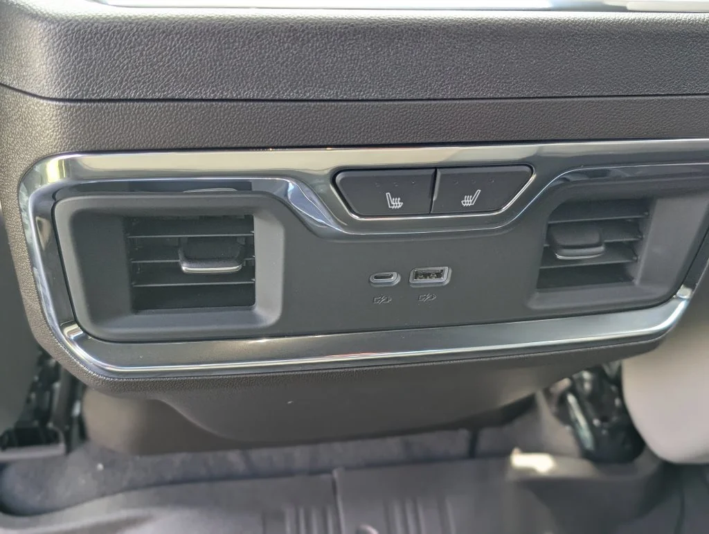2026 GMC Sierra 1500 SLT - Photo 36