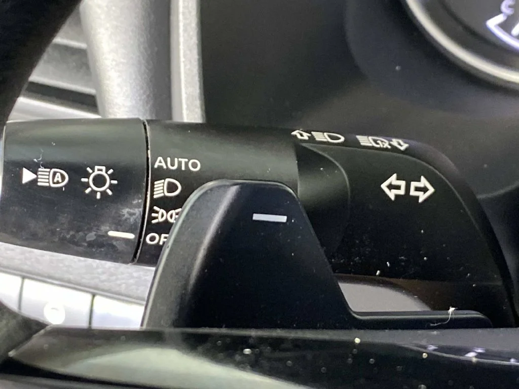 Used 2023 Gun Metallic Nissan SV image 15