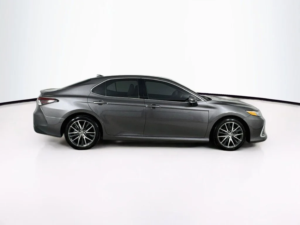 Used 2021 Predawn Gray Mica Toyota XLE image 8